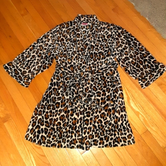 kate spade Other - Kate Spade Leopard Print Robe sz xs/s